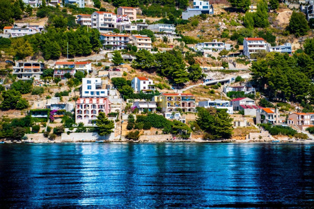 Apartments Lile By The Sea, Celina Zavode المظهر الخارجي الصورة