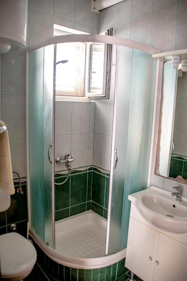 Apartments Lile By The Sea, Celina Zavode المظهر الخارجي الصورة